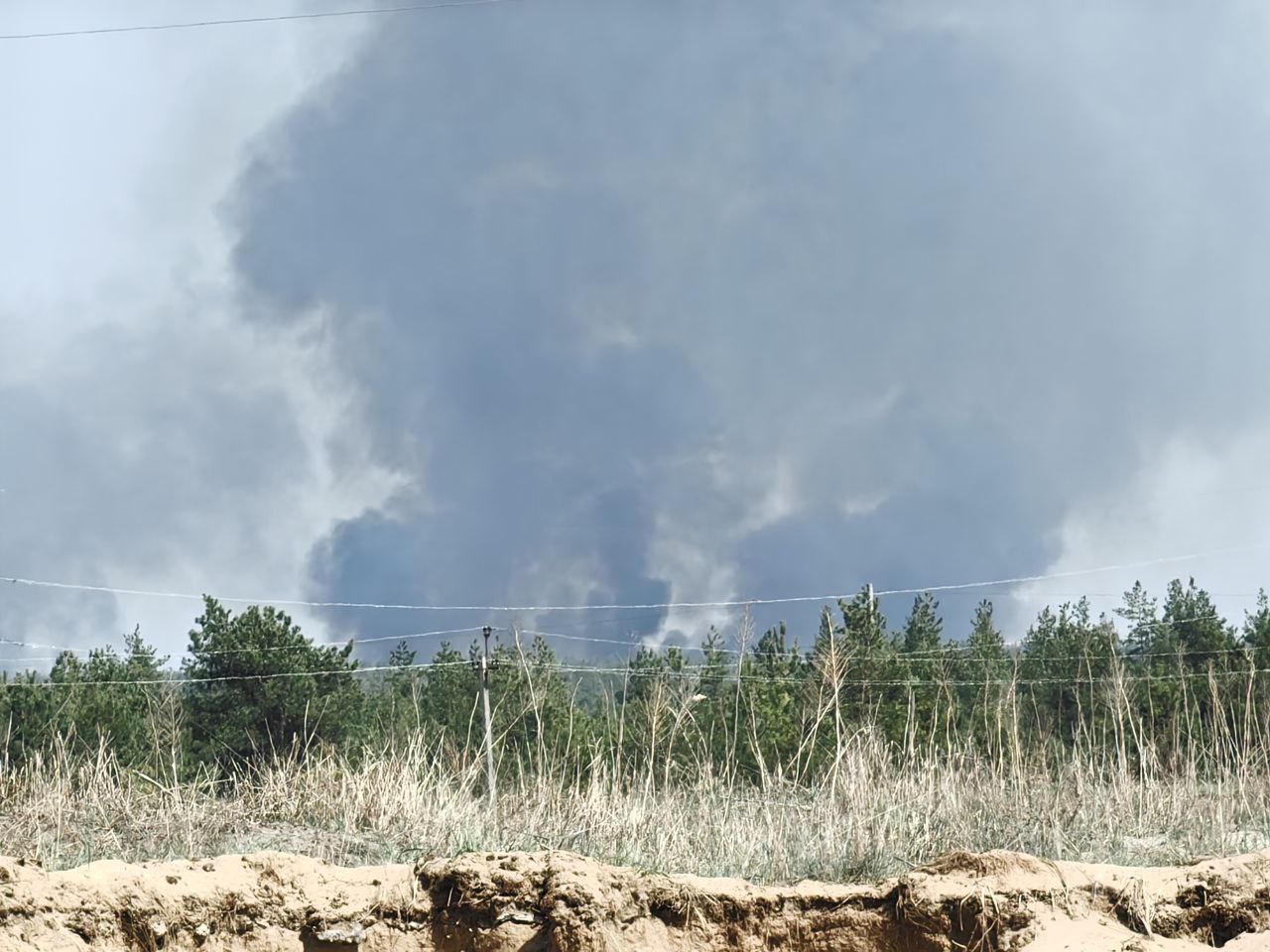 ВСУ ударили кассетными боеприпасами по Рубежному: один человек погиб