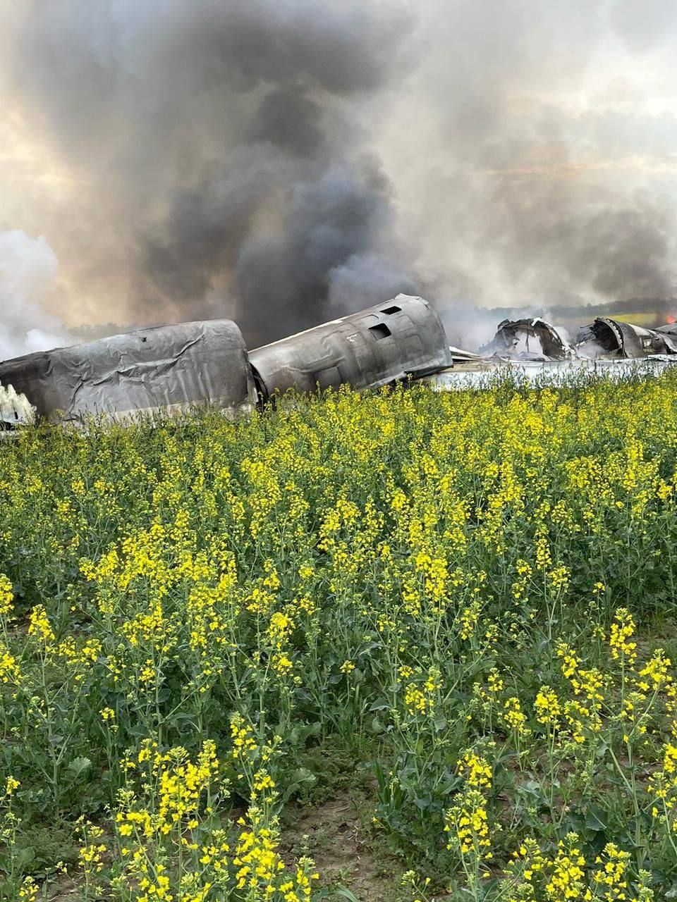 Военный самолет Ту22М3 потерпел крушение в Ставропольском крае