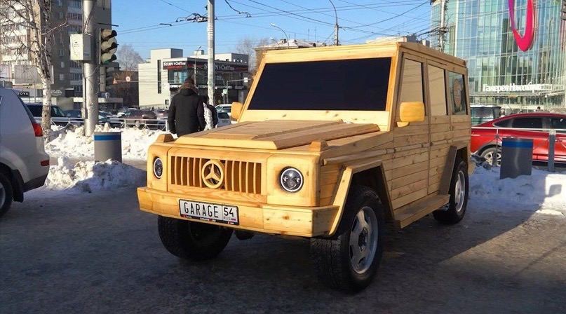 Деревянный «Гелик» выставили на продажу в Новосибирске